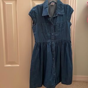 Arizona Jean Co. Girl’s Denim short sleeve dress.